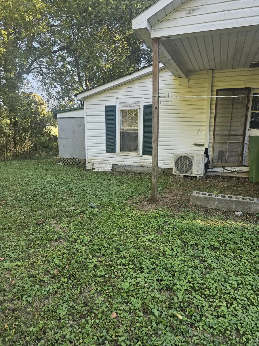 220 Oak St, Iron City, TN 38463 - #2