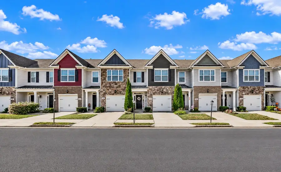 1053 Enclave Ave, Pleasant View, TN 37146 - #2