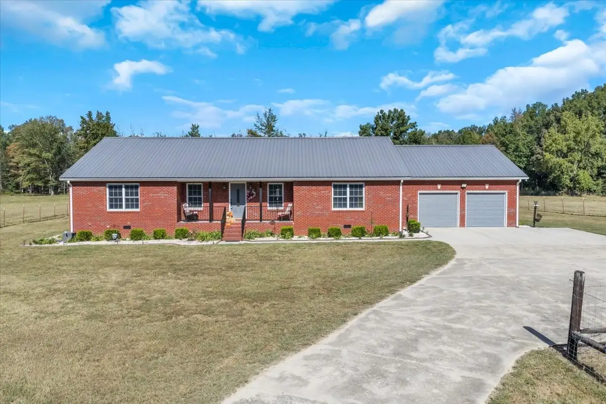 2343 Davenport Rd, Tullahoma, TN 37388 - #1