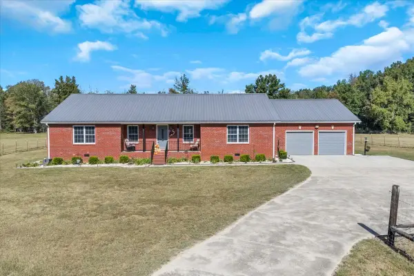 2343 Davenport Rd, Tullahoma, TN 37388