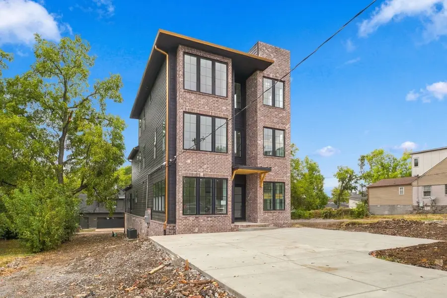 1427 15th Ave S, Nashville, TN 37212 - #2