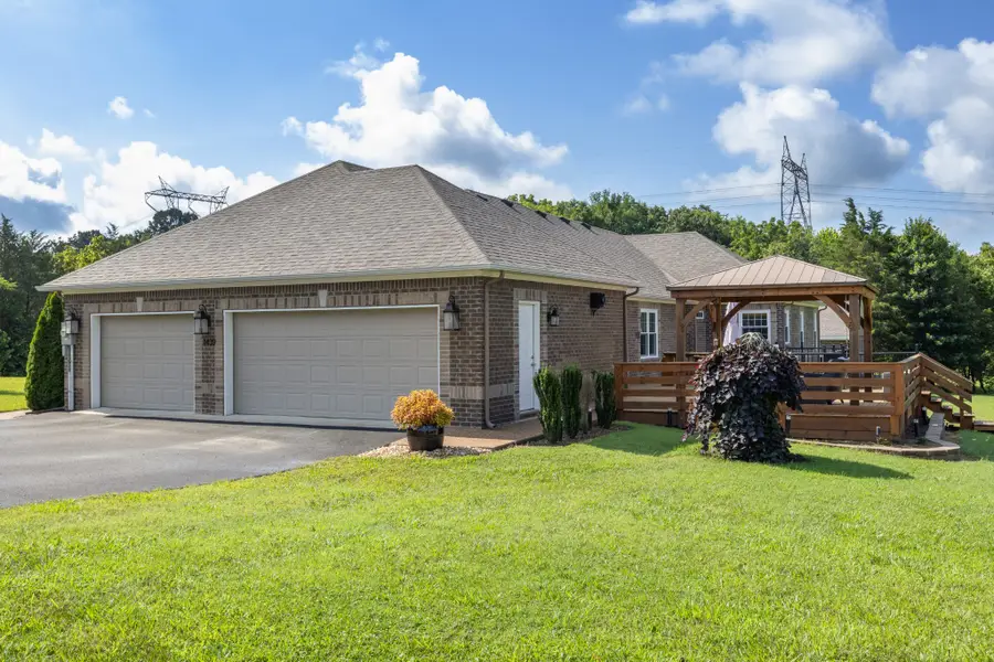 1439 Cliff Amos Rd, Spring Hill, TN 37174 - #3
