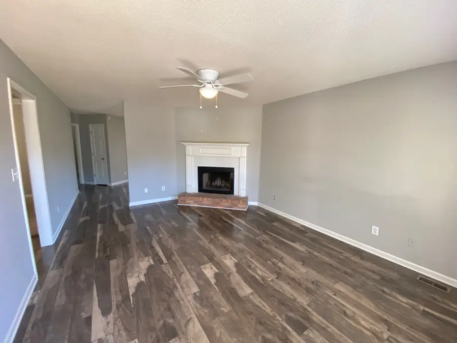 1859 Timberline Pl, Clarksville, TN 37042 - #2