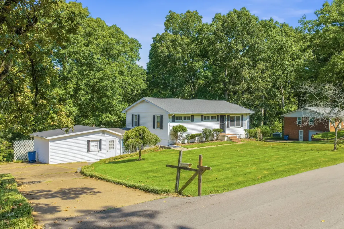 251 Mabry St, Camden, TN 38320 - #1