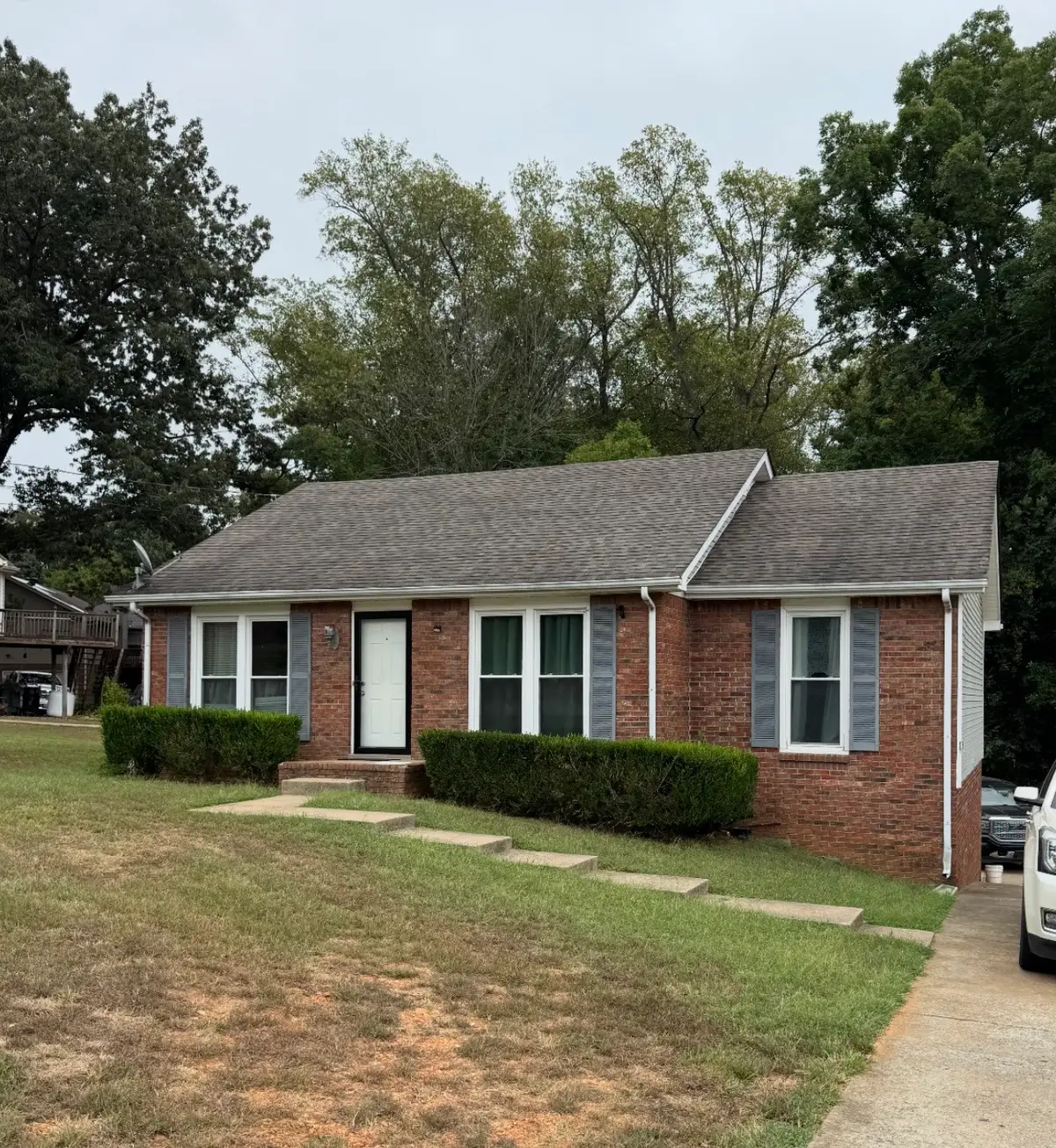 214 Sherwood Hills Dr, Clarksville, TN 37042 - #1