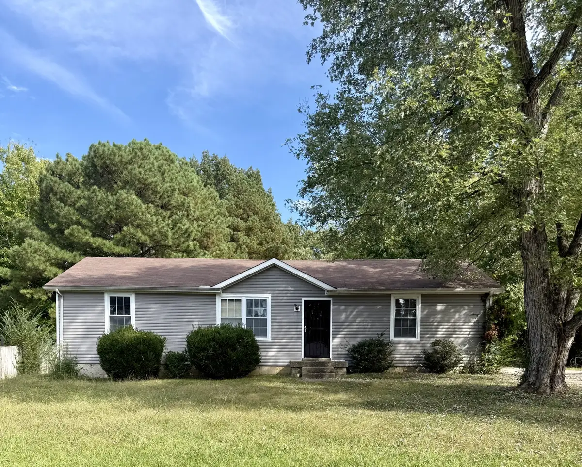 535 Roselawn Dr, Clarksville, TN 37042 - #1
