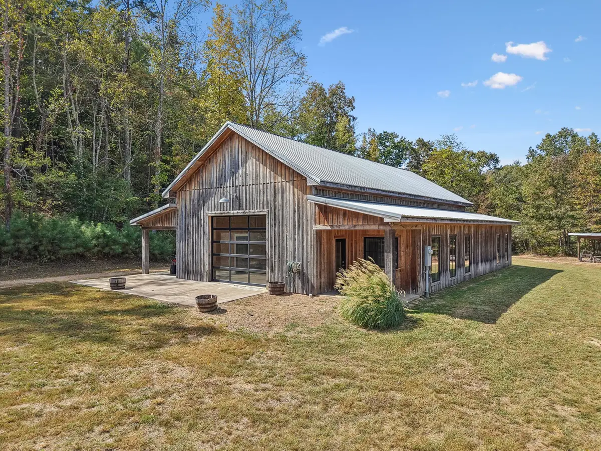 3600 Dee Oguin Rd, Pleasantville, TN 37033 - #1