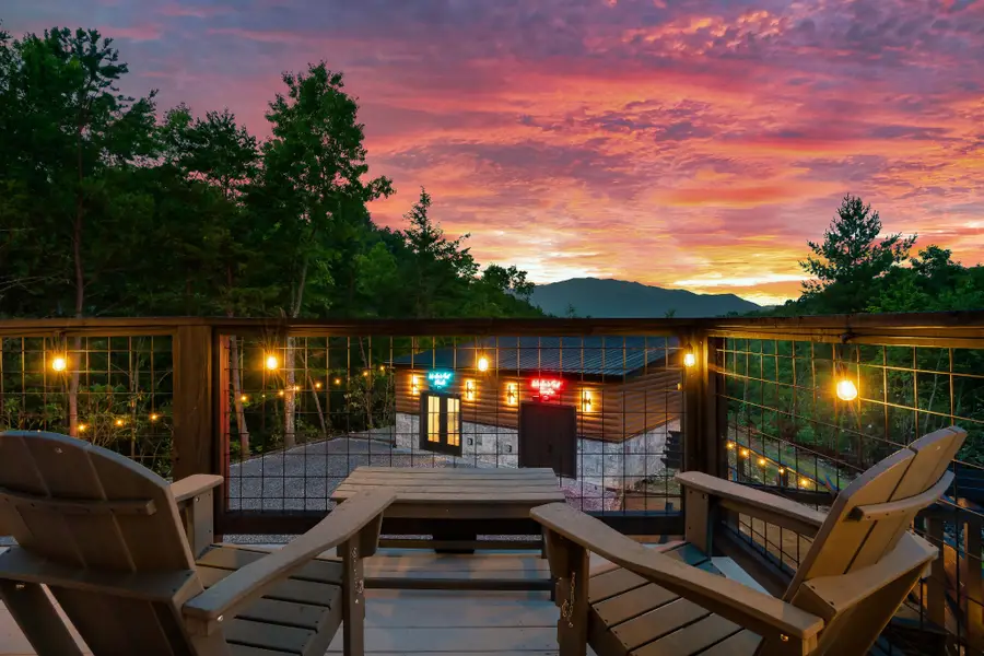 3853 Warden Branch Ln, Gatlinburg, TN 37738 - #3