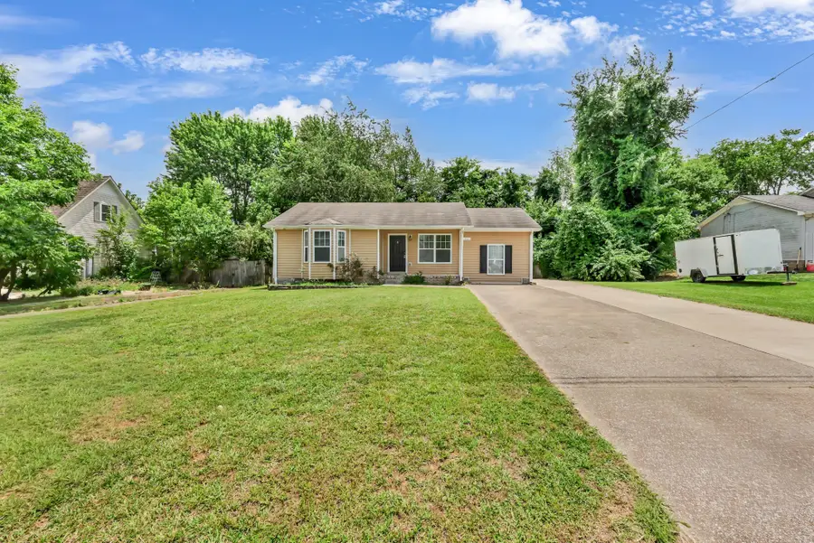 946 Van Buren Ave, Oak Grove, KY 42262 - #2