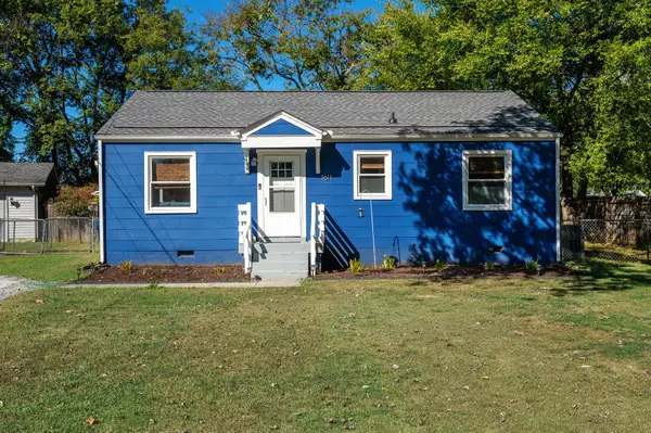 1611 Idlewood Dr, Murfreesboro, TN 37129