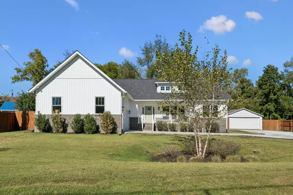 352 Bellevue Rd S, Nashville, TN 37221