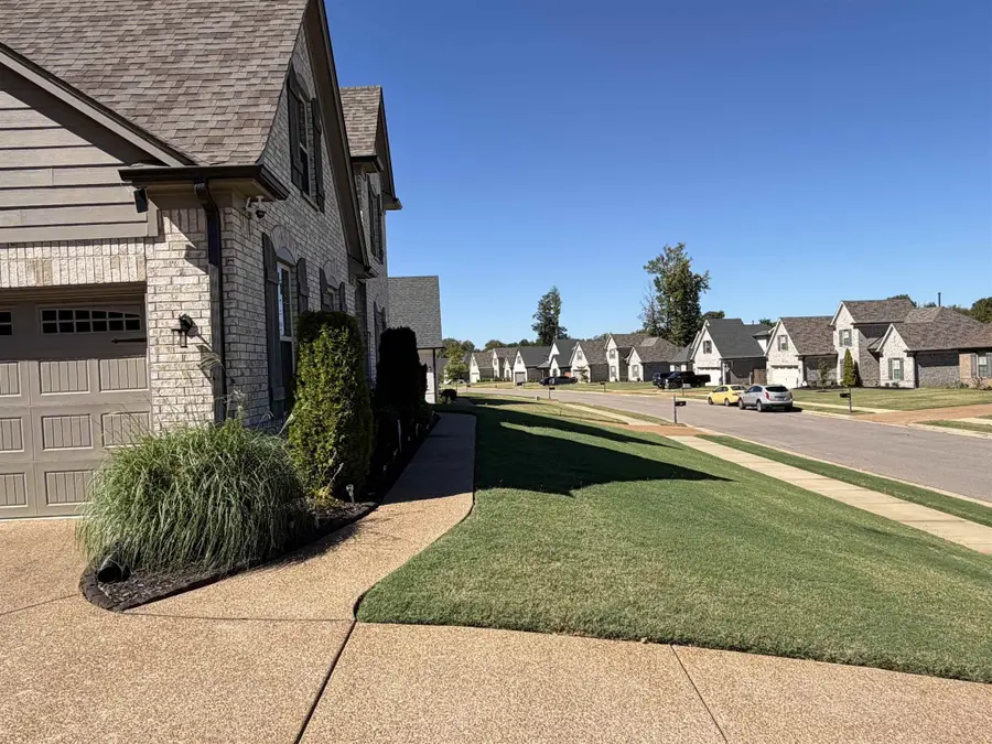 125 Laurel Glen Dr, Oakland, TN 38060 - #3