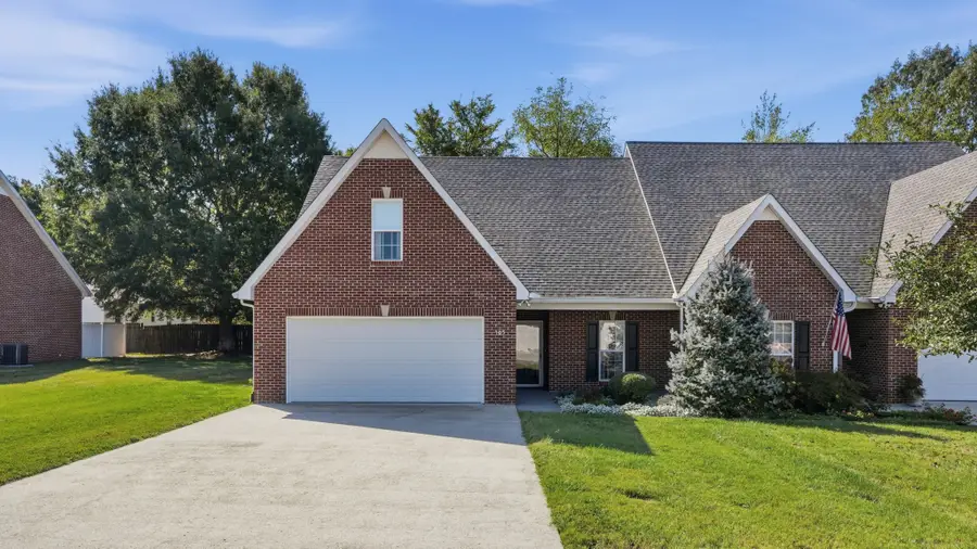 105 Greystone Pl, Tullahoma, TN 37388 - #2