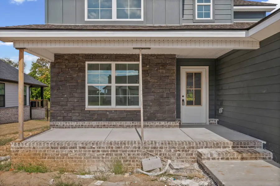 925 Bankside Dr, Clarksville, TN 37043 - #3