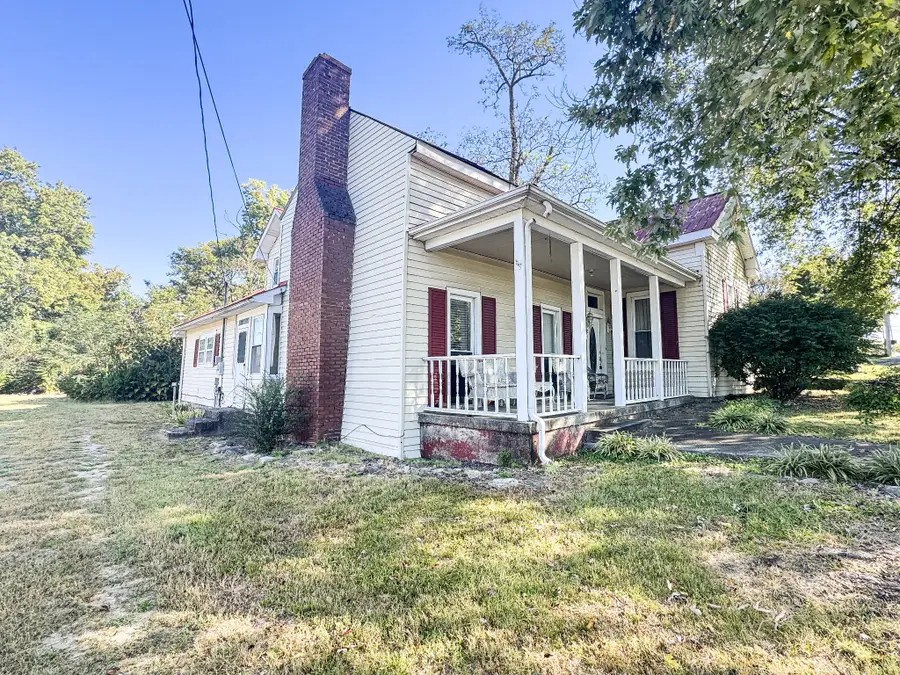 405 E Main St, Hartsville, TN 37074 - #2