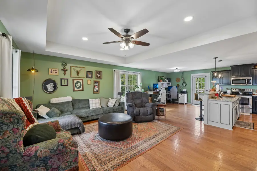 724 Kirbytown Rd, Lafayette, TN 37083 - #3