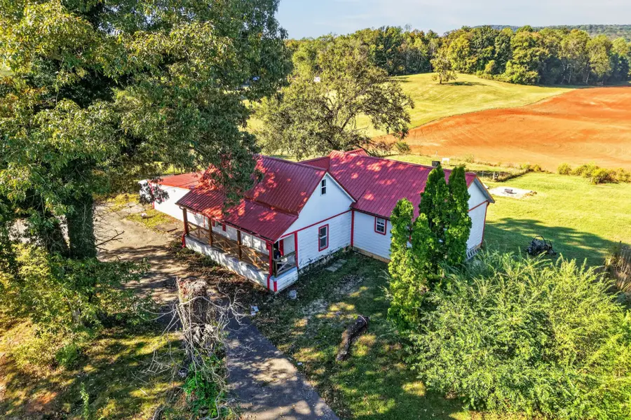 1022 Fairview Rd, McMinnville, TN 37110 - #2