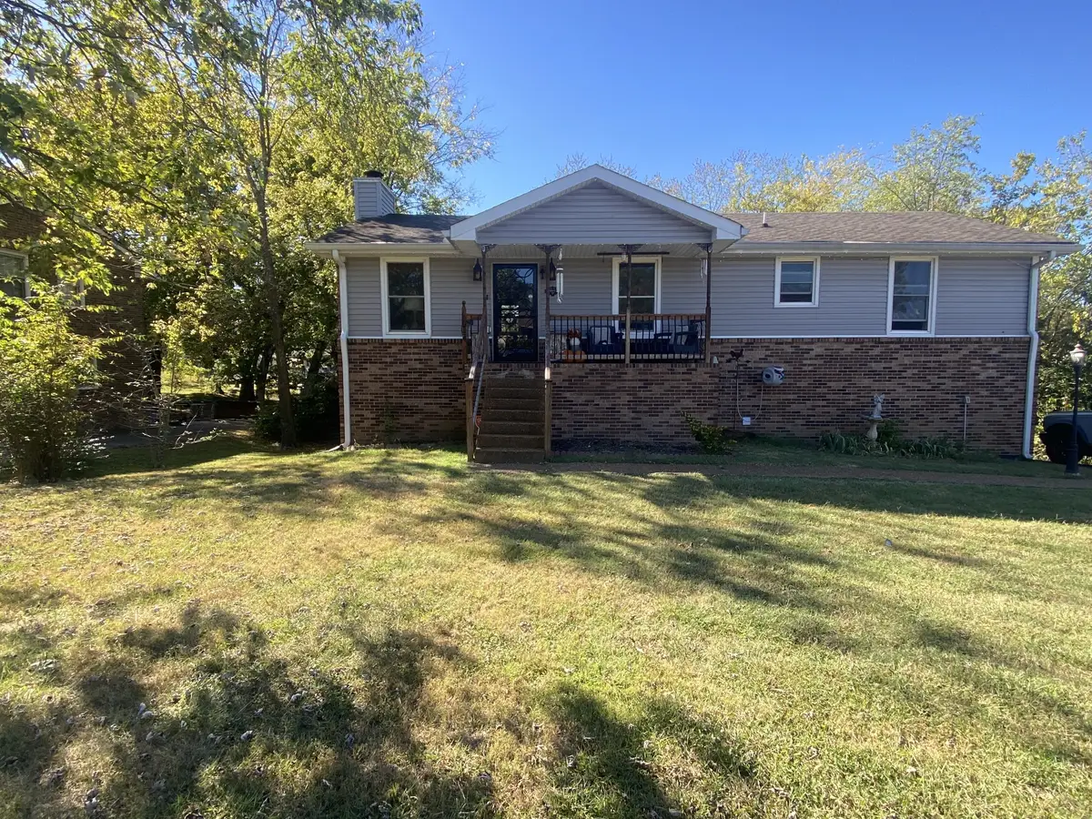 121 Overlook Dr, Hendersonville, TN 37075 - #1