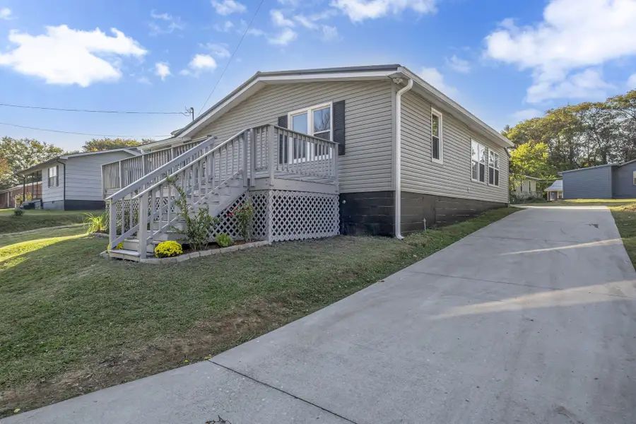 403 Carpenter St, Mount Pleasant, TN 38474 - #2