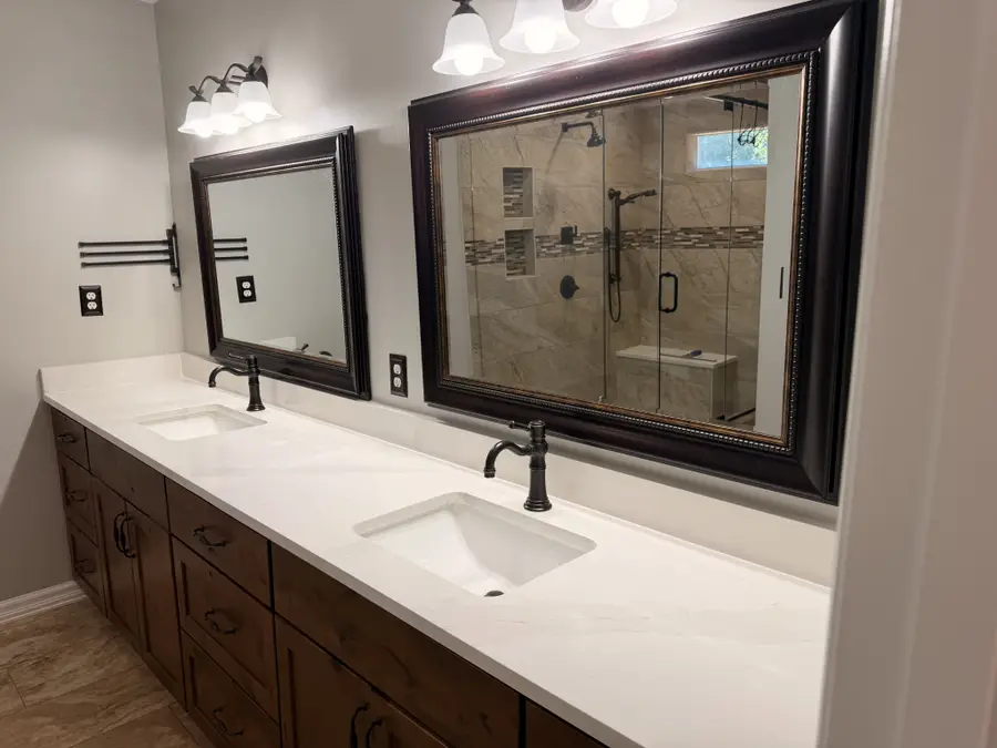 131 Vannoak Dr, Clarksville, TN 37043 - #3