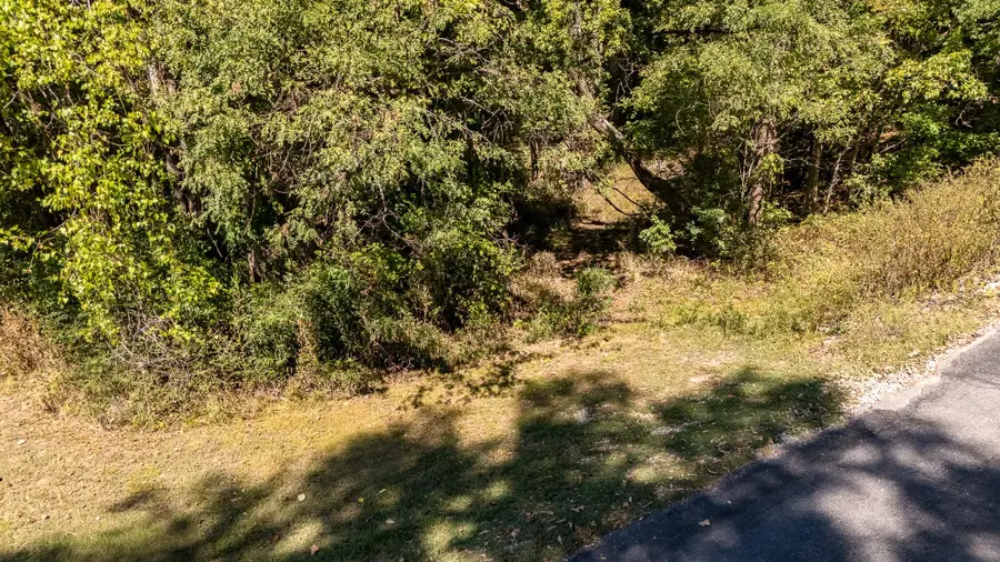 330 Emma Kay Lane, Clifton, TN 38425 - #3
