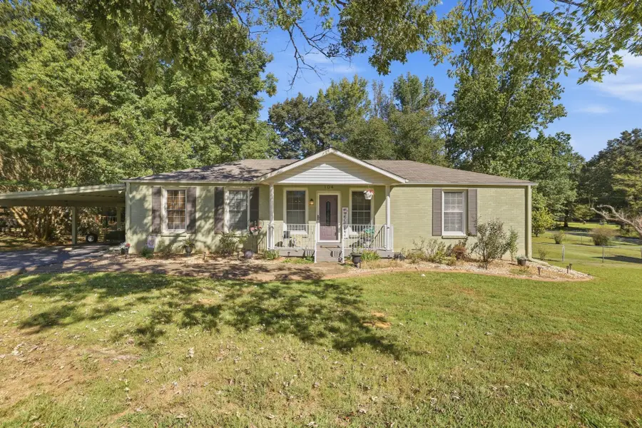 104 Lark St, Paris, TN 38242 - #2
