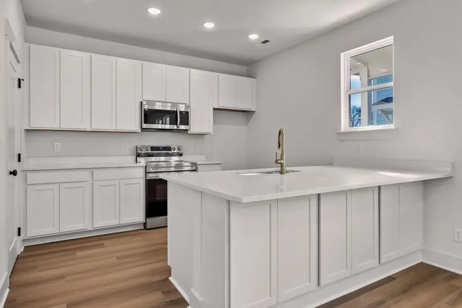 5712 W 35th Street, Chattanooga, TN 37410 - #3
