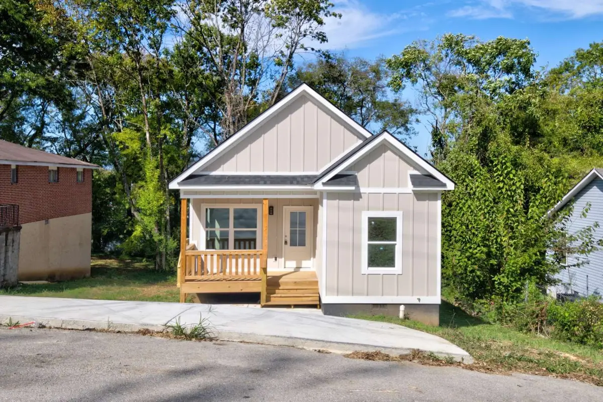 907 Wheeler Ave, Chattanooga, TN 37406 - #1