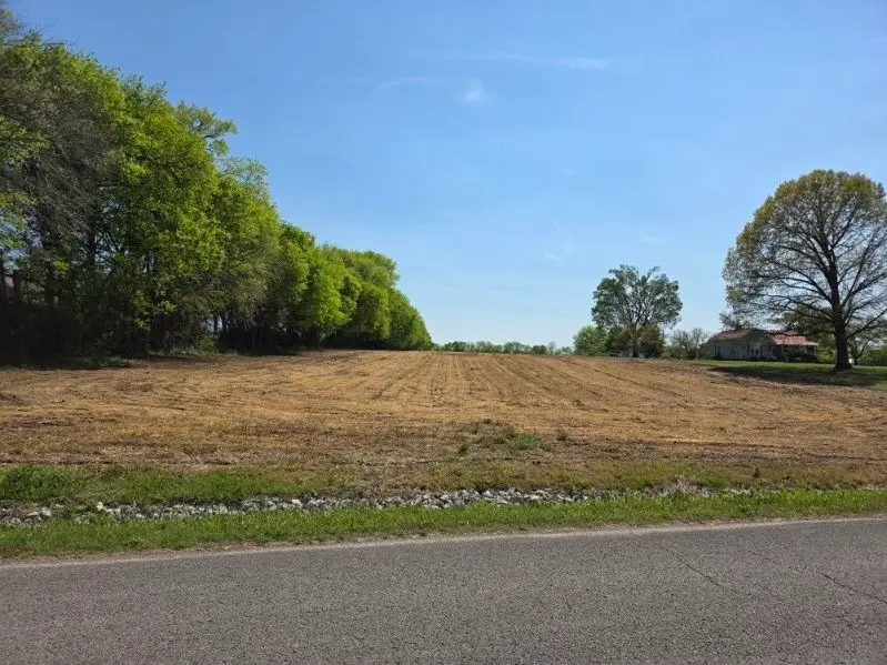 1 Old Zion Rd, Columbia, TN 38401 - #1