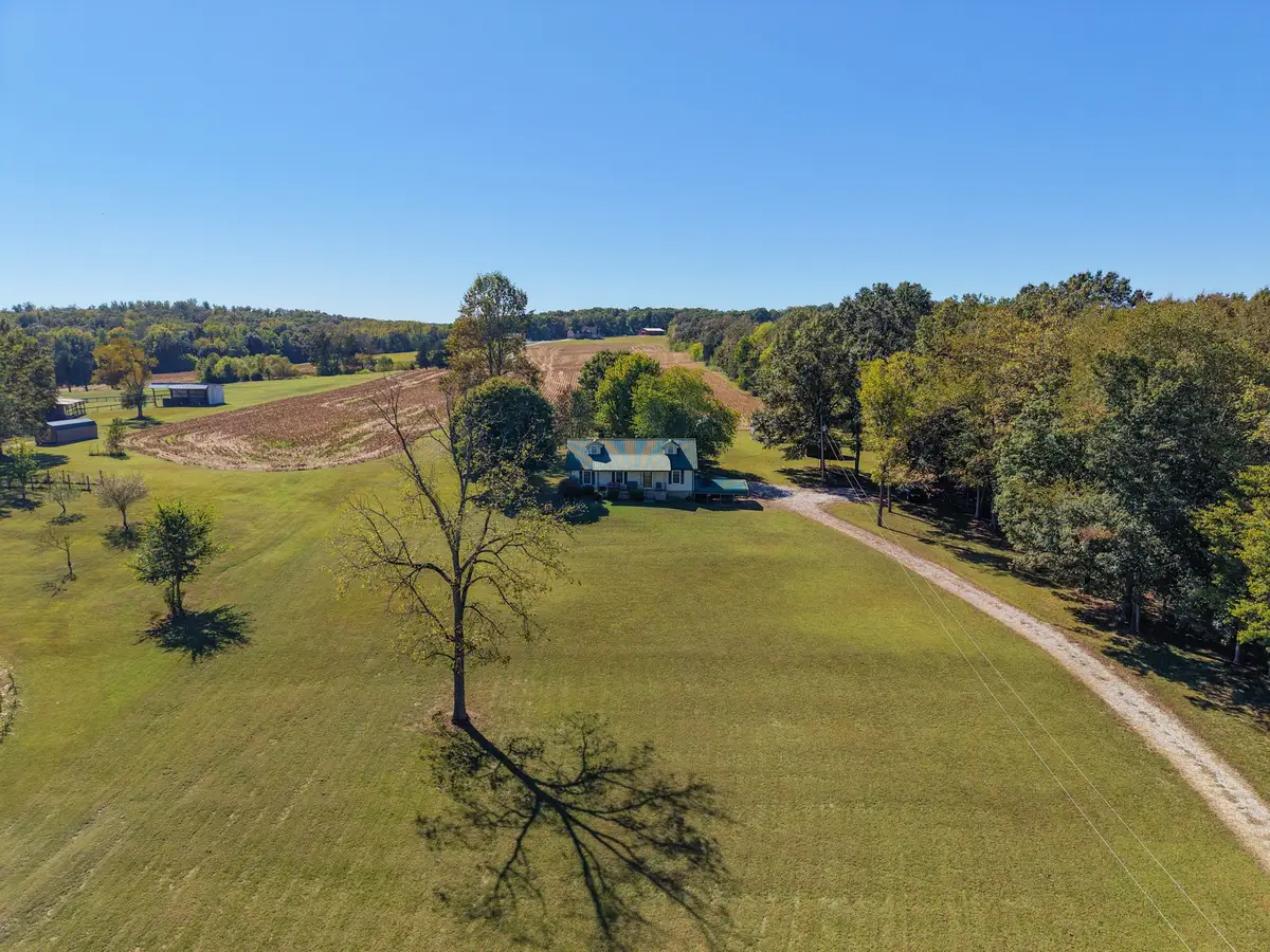 3309 Yellow Creek Rd, Dickson, TN 37055 - #1