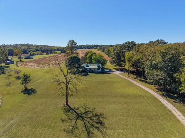 3309 Yellow Creek Rd, Dickson, TN 37055