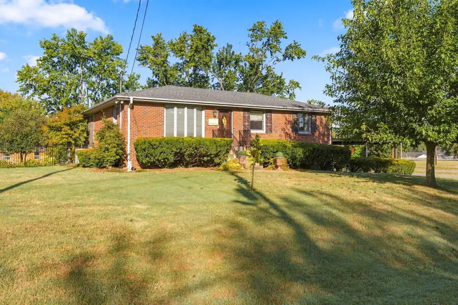 102 Belinda Dr, Hermitage, TN 37076 - #2