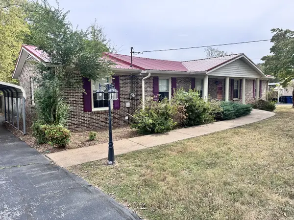 624 Crestland Dr, Columbia, TN 38401