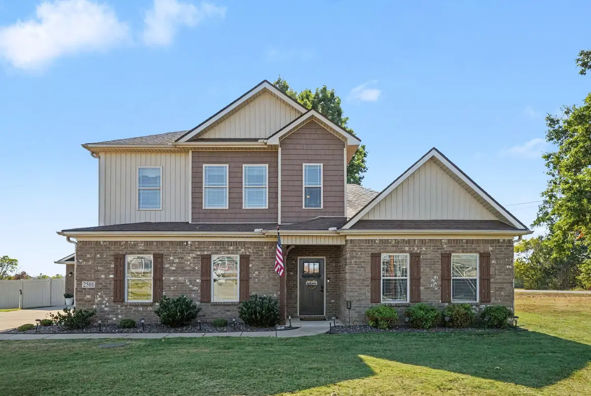 2501 Pinnacle Dr, Chapel Hill, TN 37034 - #1