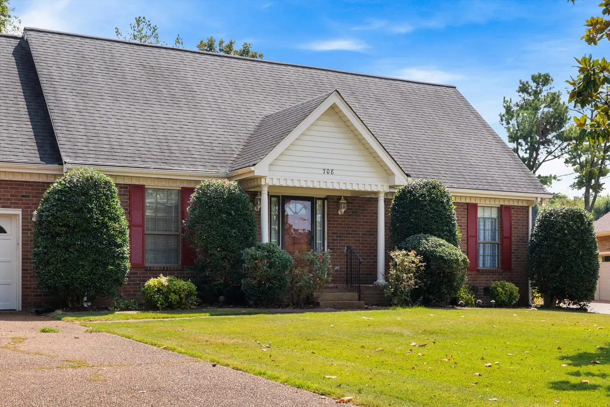708 Saddle Trail Ct, Hermitage, TN 37076 - #1