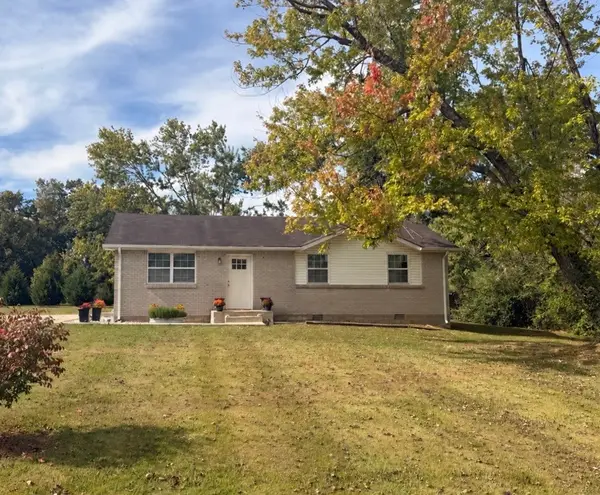 7103 Hall Ln, Fairview, TN 37062