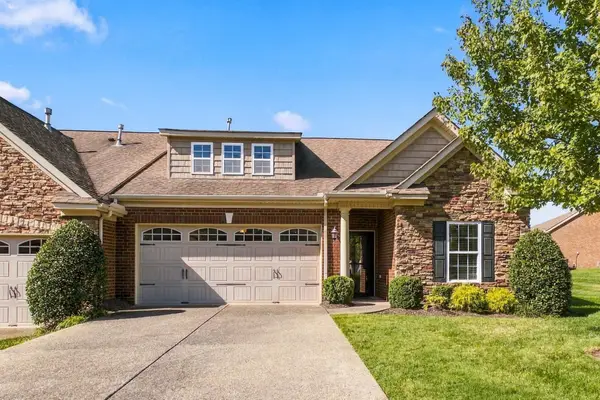427 Stonegate Dr, Lebanon, TN 37090