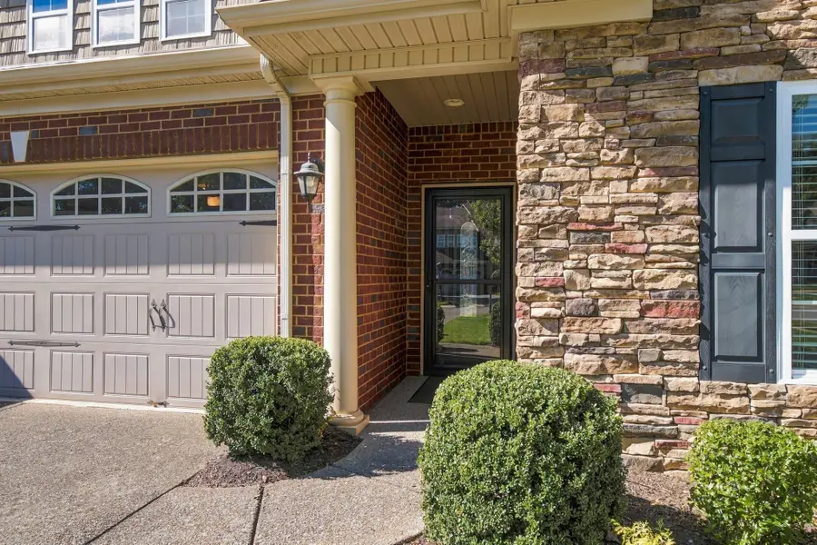 427 Stonegate Dr, Lebanon, TN 37090 - #2