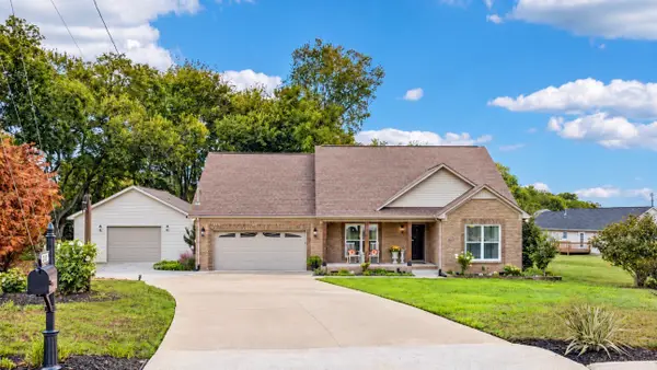 1610 Rugby Ct, Columbia, TN 38401