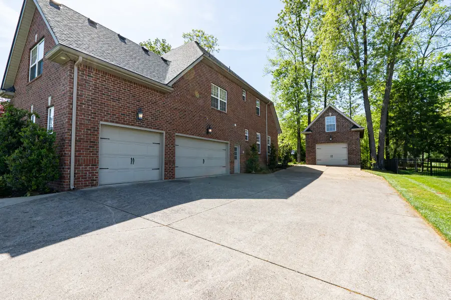 1215 Twin View Dr, Murfreesboro, TN 37128 - #3