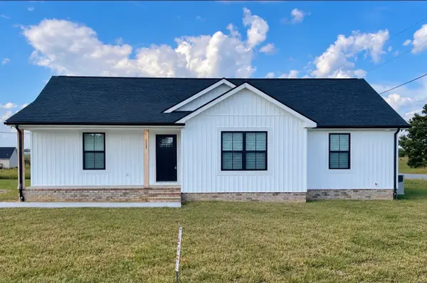 100 Donald Rd, Lafayette, TN 37083