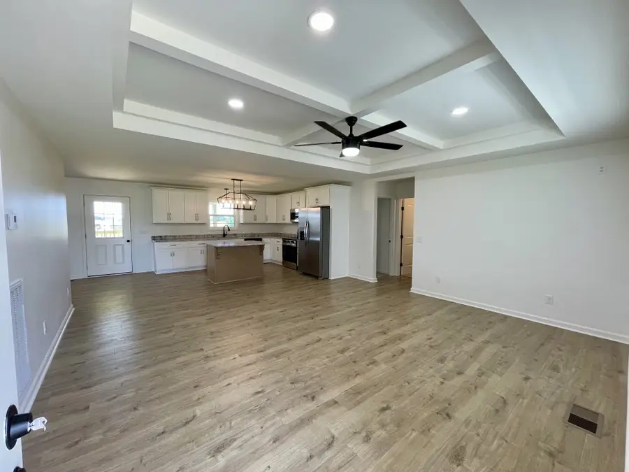 104 Donald Rd, Lafayette, TN 37083 - #2