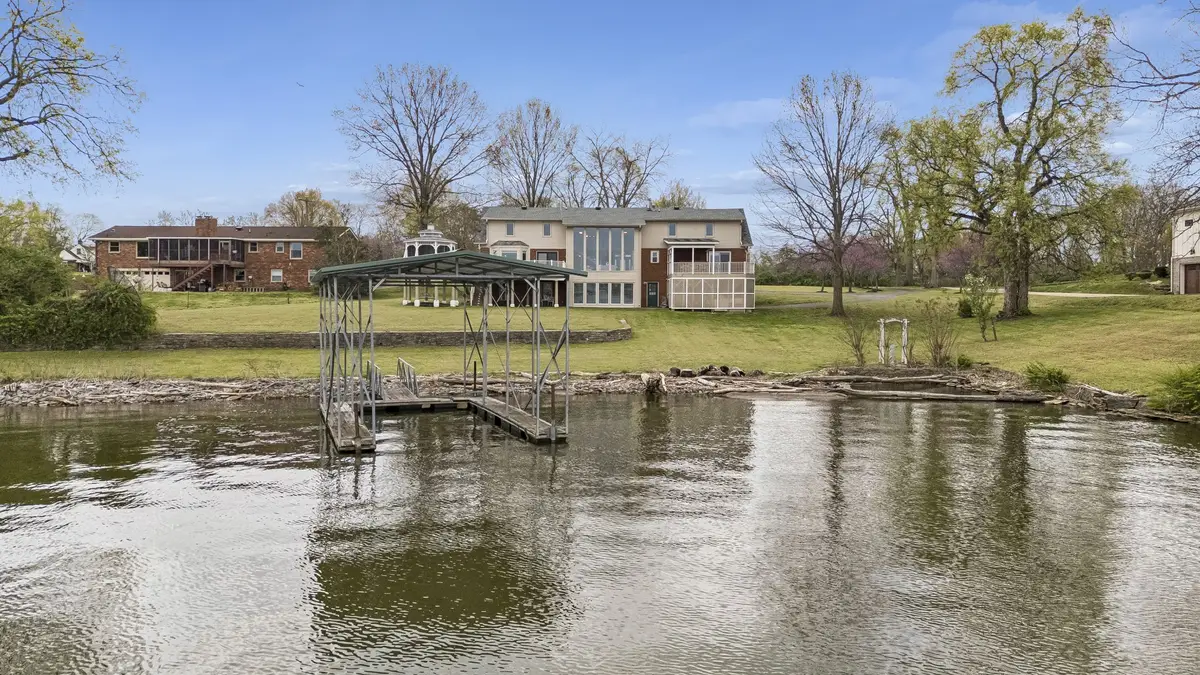 3211 Lakeshore Dr, Old Hickory, TN 37138 - #1
