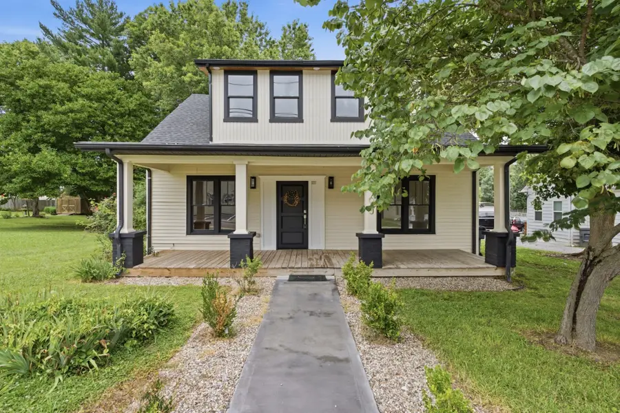 105 Warren St, McMinnville, TN 37110 - #2