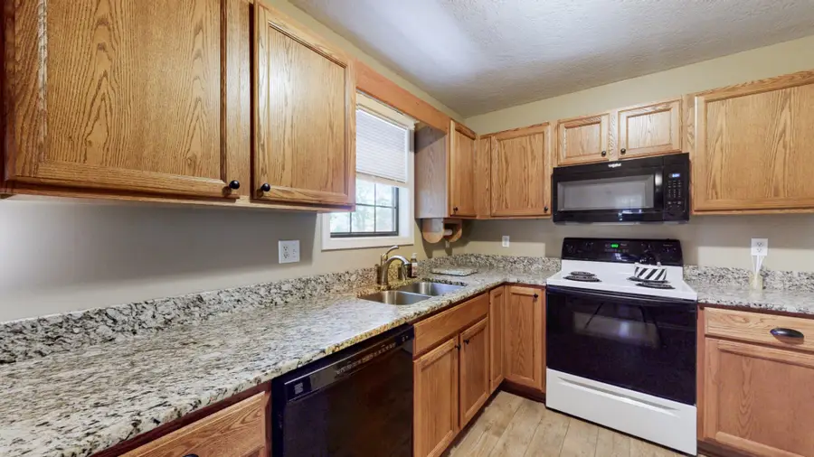 140 Powell Dr, Springville, TN 38256 - #2