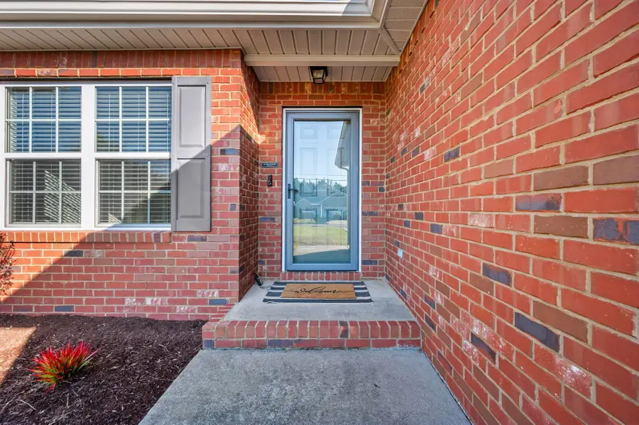 2050 Barretts Ridge Dr, Murfreesboro, TN 37130 - #2