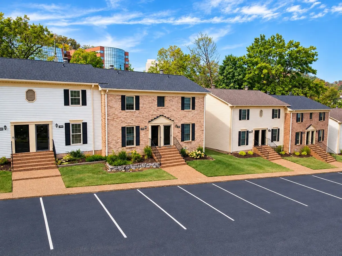 5704 Stone Brook Dr, Brentwood, TN 37027 - #1