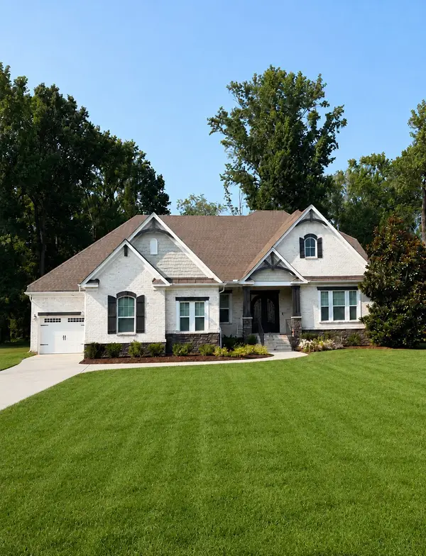3700 Bosk Ln, College Grove, TN 37046