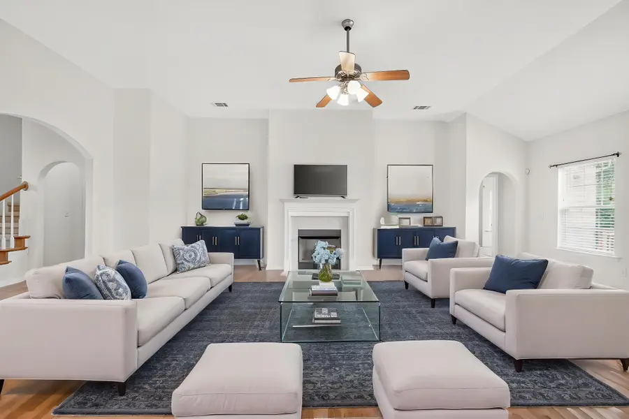 1738 Dryden Dr, Spring Hill, TN 37174 - #2