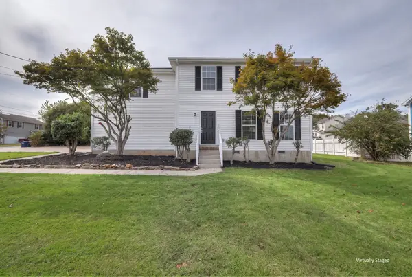 302 Holland Ridge Dr, La Vergne, TN 37086